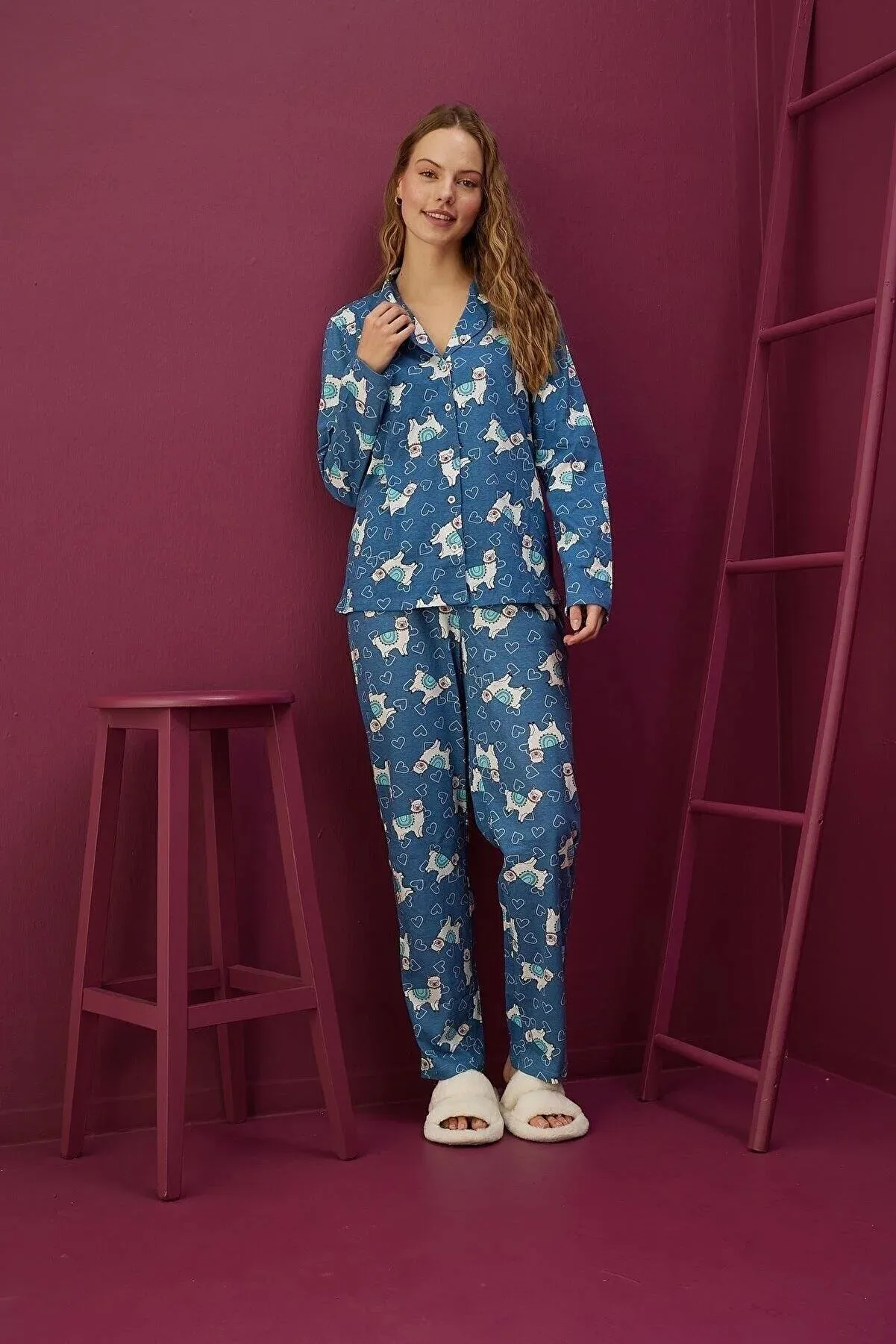 Strawberry Women's Blue Cotton Buttoned Pajama